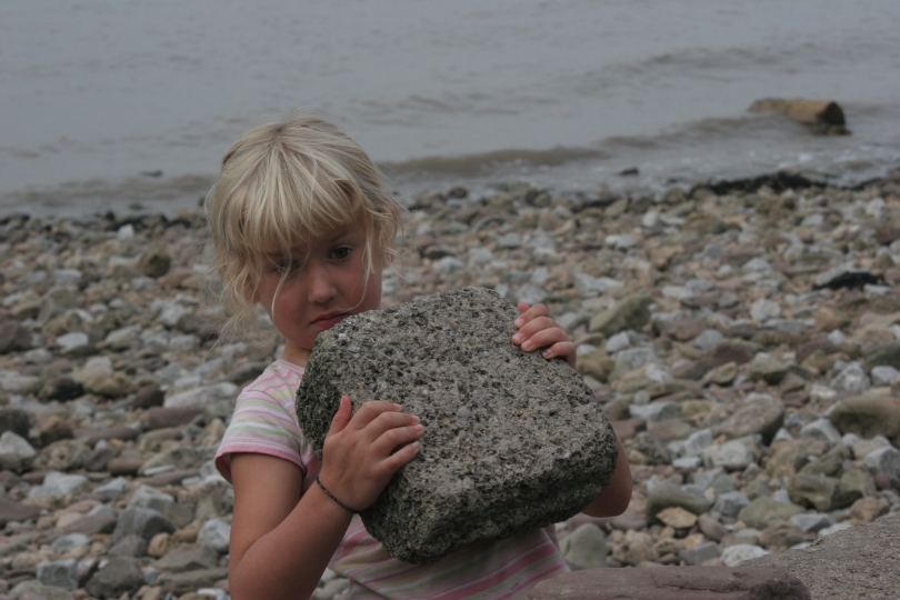 Playing with loose parts on the beach
